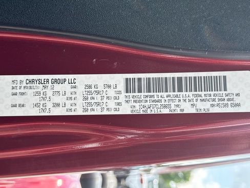 Used 2012 Jeep Wrangler Unlimited Rubicon w/ Dual Top Group AWD/4WD image 27