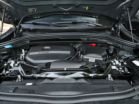 New 2027 BMW X2 xDrive28i AWD/4WD image 29