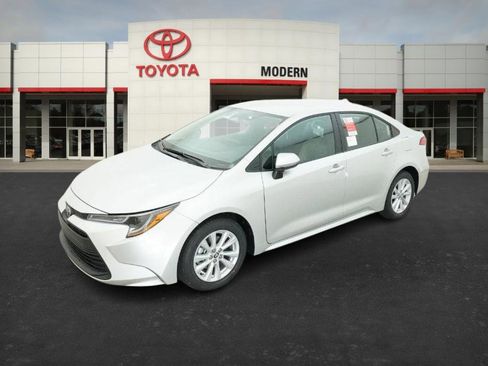New 2026 Toyota Corolla LE image 1
