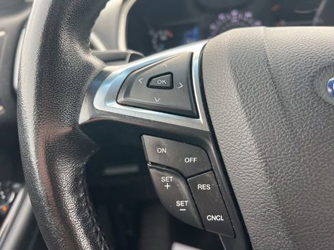 Used 2017 Ford Edge SEL w/ Equipment Group 201A image 12