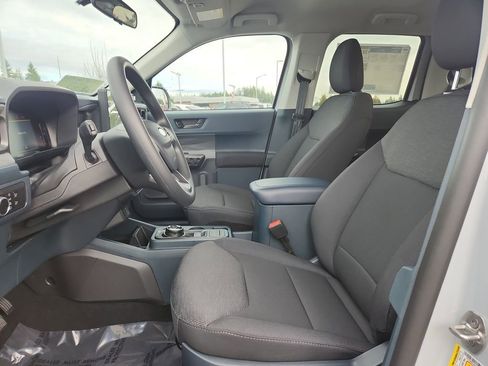 New 2025 Ford Maverick XL image 12