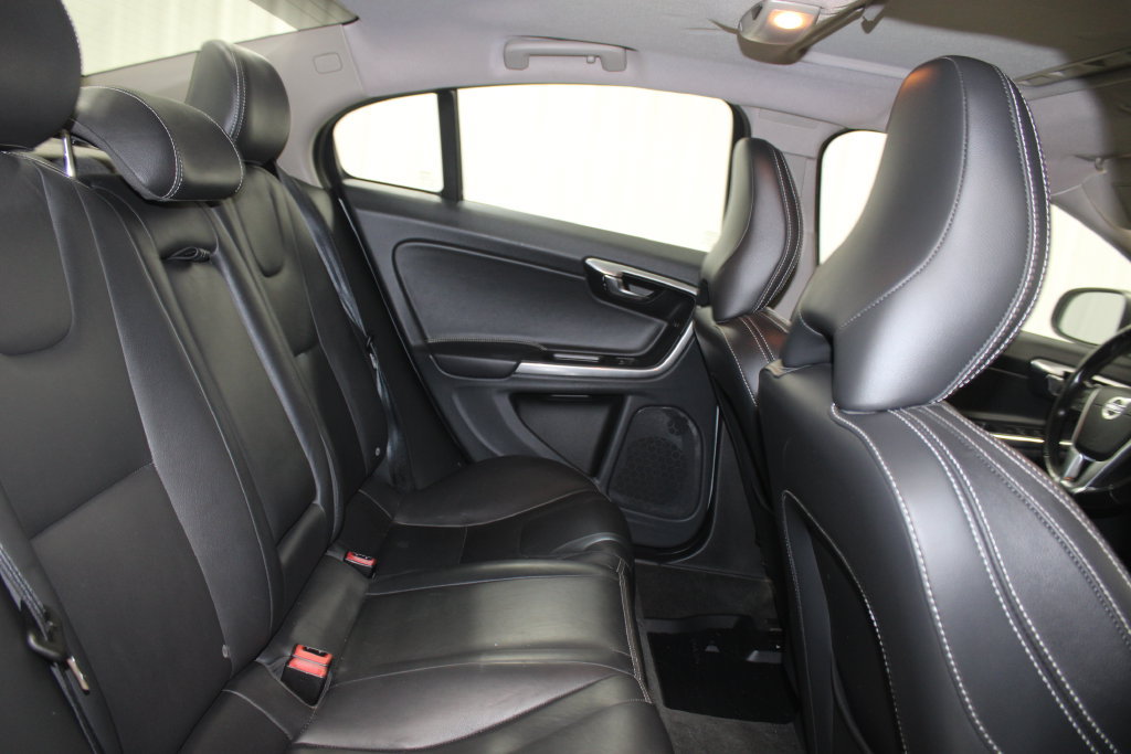 Used 2017 Volvo S60 T5 Dynamic w/ Protection Package AWD/4WD image 19