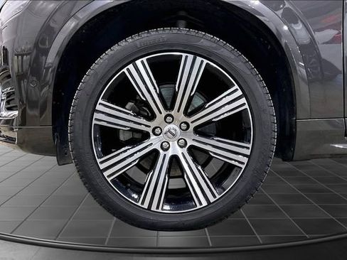 Certified 2023 Volvo XC90 B6 Ultimate w/ Protection Package Premier image 12