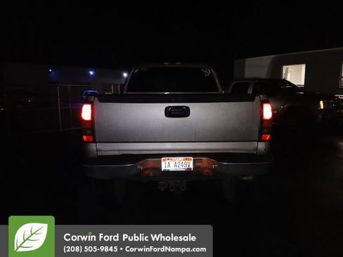 Used 2001 Chevrolet Silverado 1500 LT w/ Off-Road Skid Plate Pkg image 3