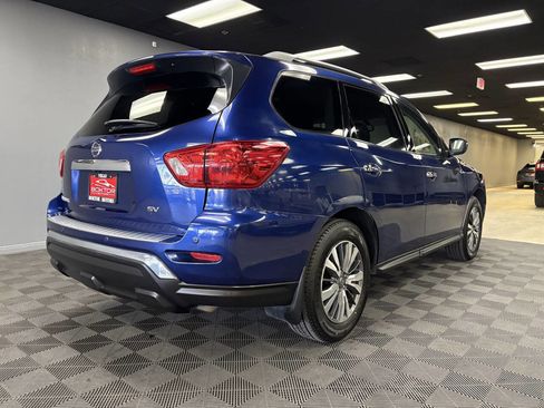Used 2020 Nissan Pathfinder SV image 9