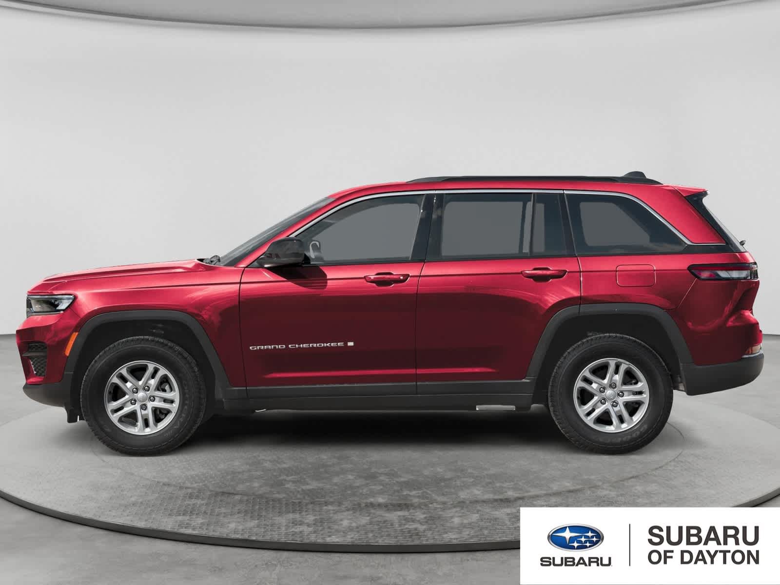 Used 2025 Jeep Grand Cherokee Limited AWD/4WD image 3