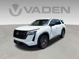 Used 2026 Nissan Pathfinder S FWD video 1