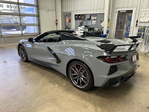 Used 2024 Chevrolet Corvette Stingray Premium Conv w/ 3LT image 41