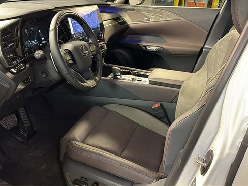New 2026 Lexus RX 450h AWD w/ Convenience Package image 23