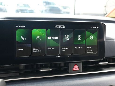 Used 2026 Kia Carnival EX FWD image 22