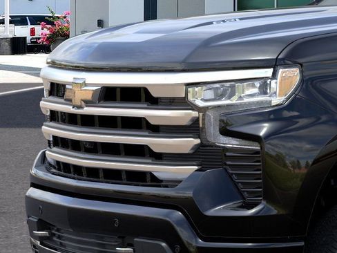 New 2026 Chevrolet Silverado 1500 High Country w/ High Country Premium Package AWD/4WD image 13