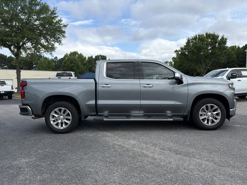 Used 2019 Chevrolet Silverado 1500 LTZ w/ LTZ Premium Package RWD image 12