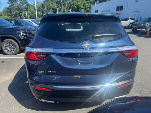 Used 2024 Buick Enclave Essence w/ Experience Buick Package AWD/4WD image 5