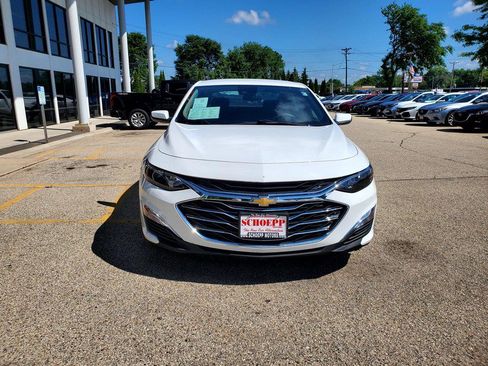 Used 2023 Chevrolet Malibu LS w/ Driver Confidence Package FWD image 2