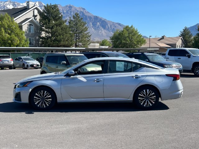 Used 2023 Nissan Altima 2.5 SV FWD image 8