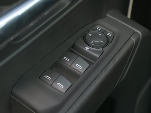 Used 2024 Chevrolet Silverado 1500 Custom Trail Boss AWD/4WD image 23