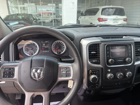 Used 2024 RAM 1500 Classic SLT AWD/4WD image 14