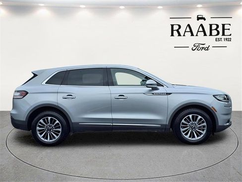 Used 2021 Lincoln Nautilus AWD w/ Equipment Group 101A image 8