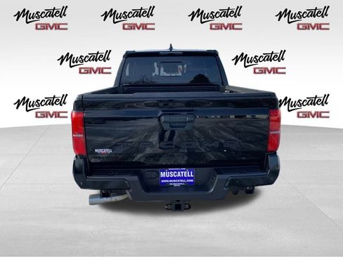 Used 2025 Toyota Tacoma TRD Sport image 5