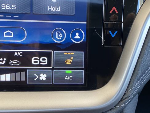 Used 2024 Subaru Outback Premium image 27