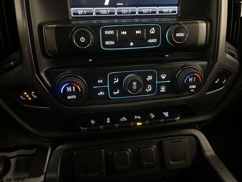 Used 2015 Chevrolet Silverado 2500 LTZ w/ LTZ Plus Package image 11