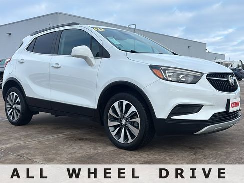 Used 2022 Buick Encore Preferred w/ Safety Package image 2