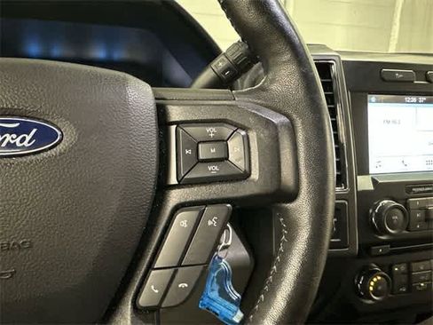 Used 2017 Ford F150 XLT w/ Equipment Group 302A Luxury image 8