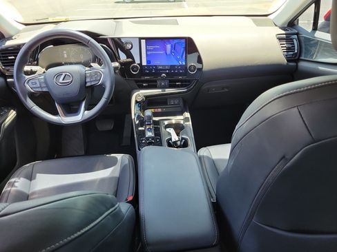 Used 2023 Lexus NX 250 FWD image 16