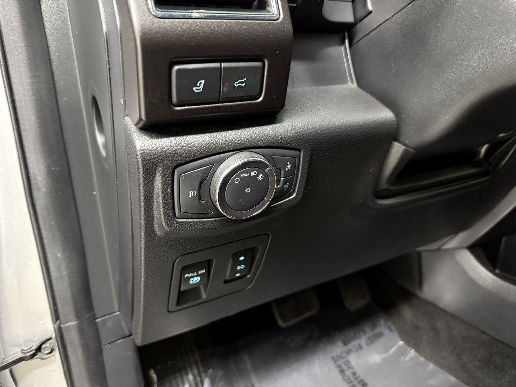 Used 2018 Ford Expedition Max Limited w/ Equipment Group 302A AWD/4WD image 15