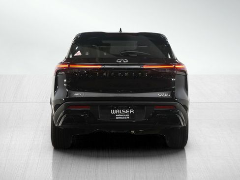 Used 2023 INFINITI QX60 Pure image 4