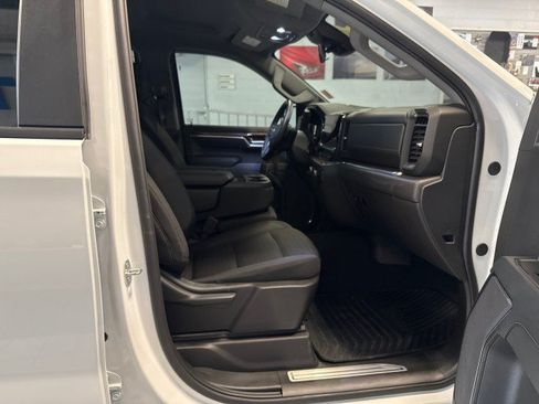 Used 2024 Chevrolet Silverado 1500 LT AWD/4WD image 29