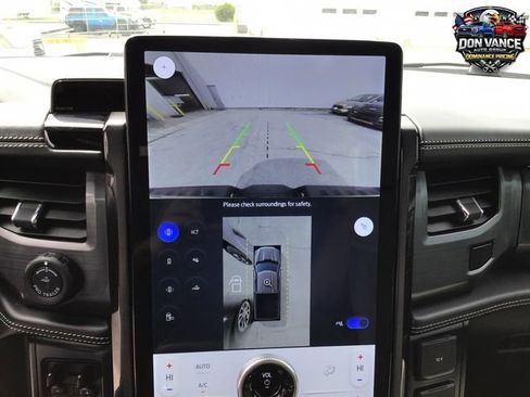 Used 2023 Ford F150 Lightning Platinum image 20