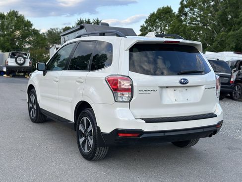 Used 2018 Subaru Forester 2.5i Limited AWD/4WD image 5