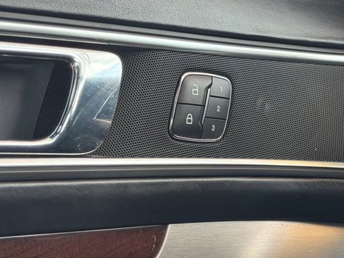 Used 2018 Ford Explorer Platinum AWD/4WD image 35