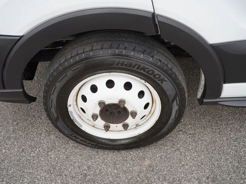 Used 2019 Ford Transit 350 156 DRW RWD image 23