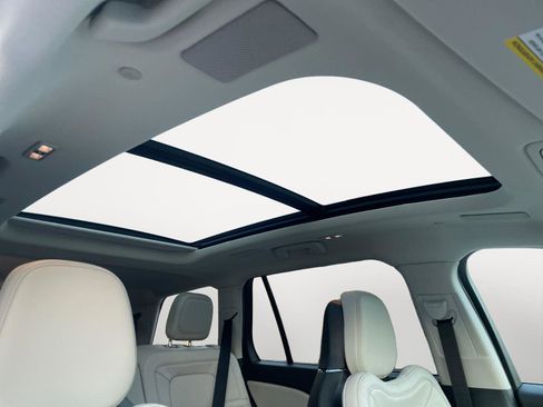 New 2026 Lincoln Aviator Reserve AWD/4WD image 15