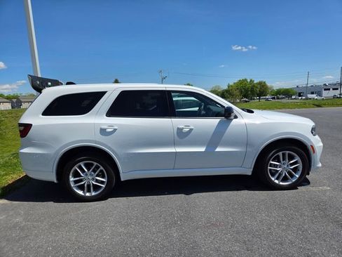 Certified 2025 Dodge Durango GT w/ Trailer Tow Group IV AWD/4WD image 16