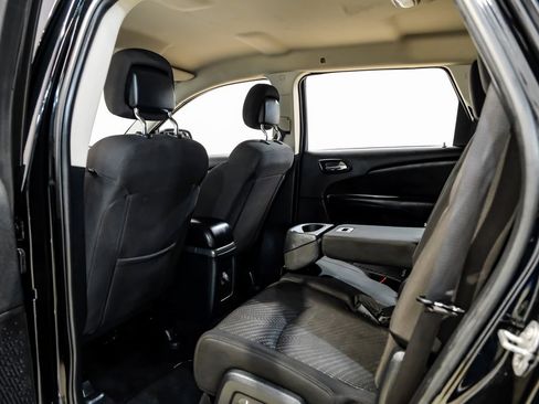 Used 2017 Dodge Journey SE image 38