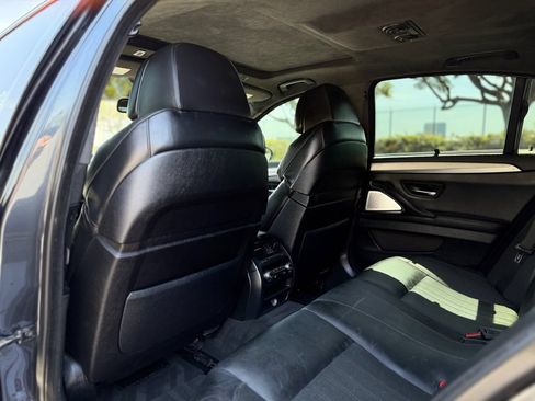 Used 2013 BMW M5 RWD image 13