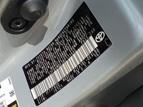 Used 2024 Toyota Corolla LE FWD image 28