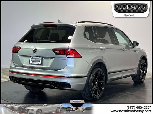 Used 2023 Volkswagen Tiguan SE R-Line image 8