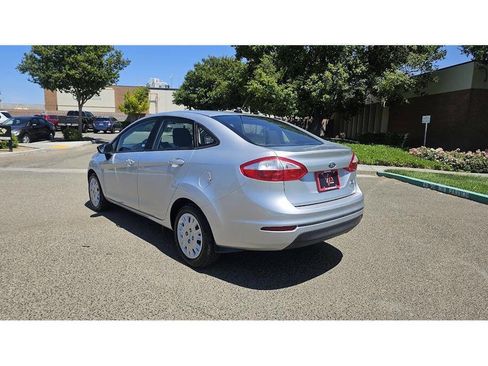 Used 2015 Ford Fiesta S image 5