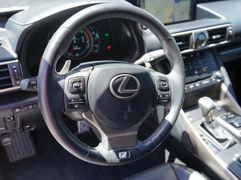 Used 2018 Lexus IS 300 F Sport RWD image 3