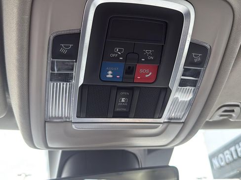 Used 2022 RAM 1500 Laramie image 25