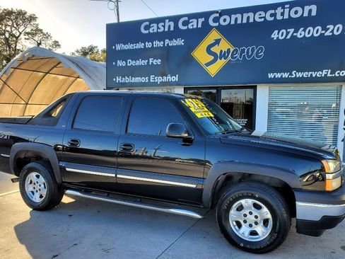 Used 2006 Chevrolet Avalanche Z71 w/ Sun And Sound Package image 5
