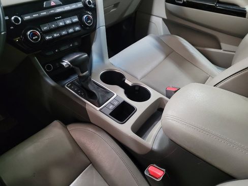 Used 2019 Kia Sportage EX FWD image 26