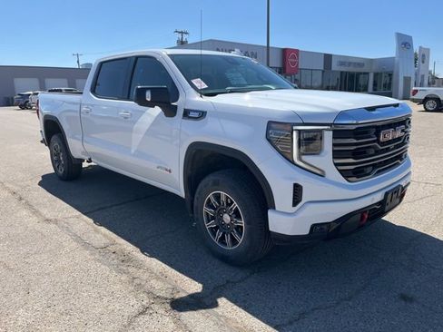 Used 2024 GMC Sierra 1500 AT4 image 6