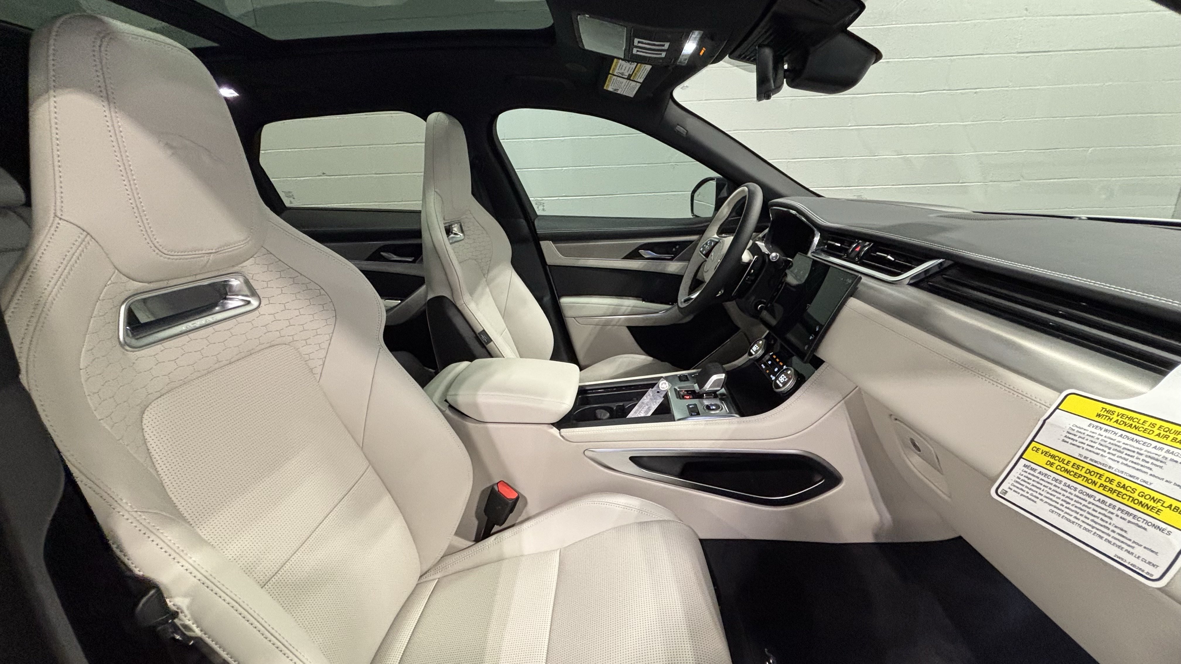 New 2026 Jaguar F-PACE R-Dynamic S AWD/4WD image 14