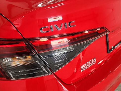 Used 2023 Honda Civic Sport image 13