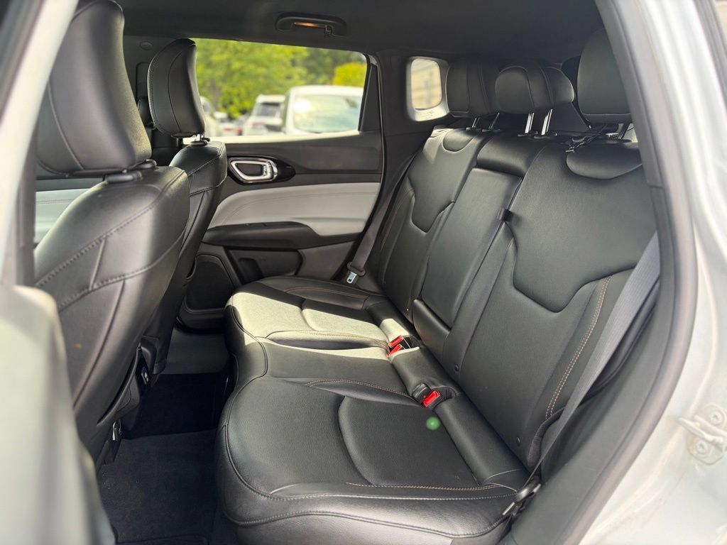 Used 2024 Jeep Compass Limited AWD/4WD image 10